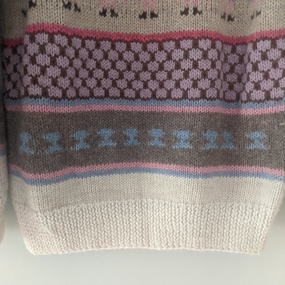 Vintage Wool Llama Sweater made in Peru - Picture 7 of 7